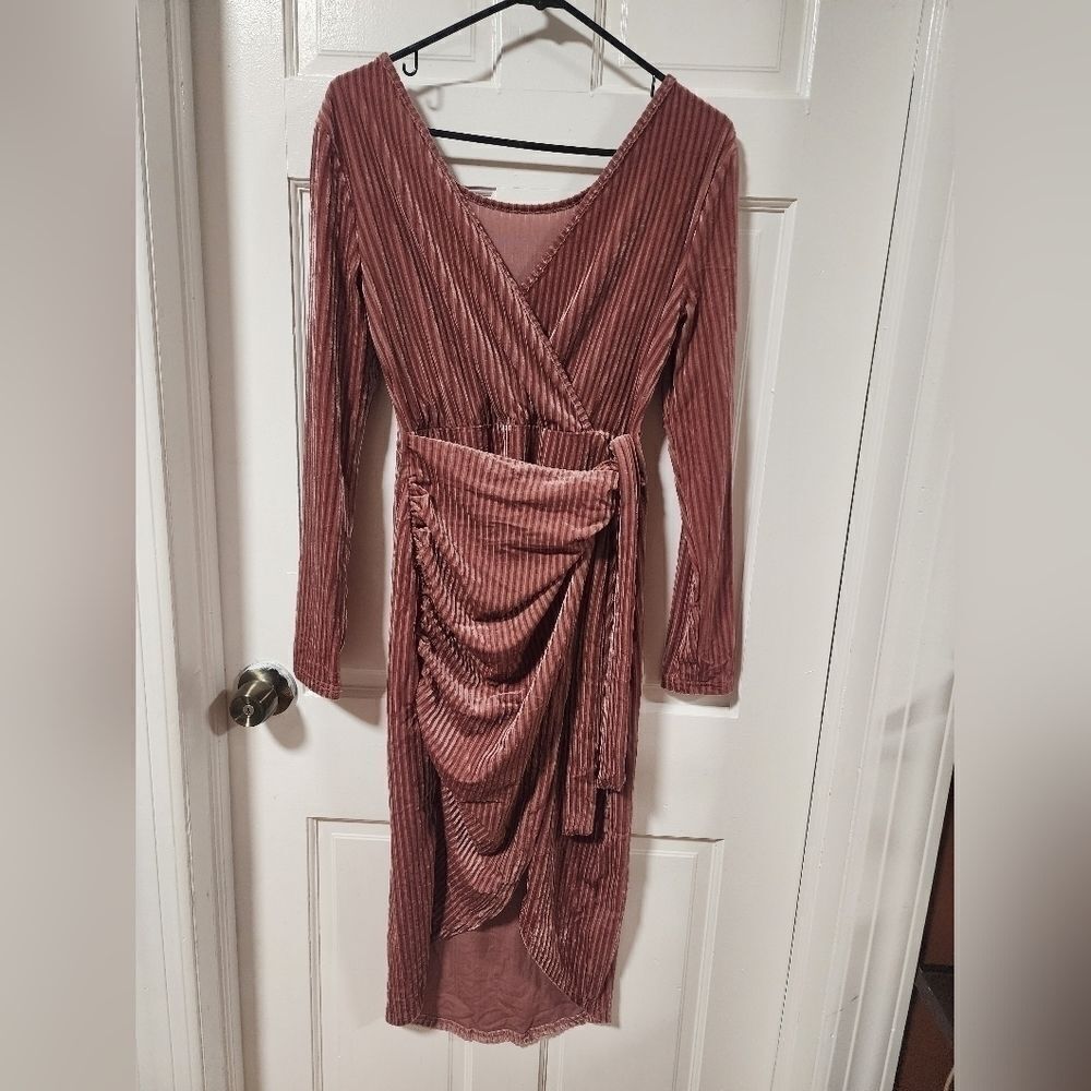 Women’s Velvet Wrap Dress Tie Side Dusty Pink Size Small Soft Stretch Elegant